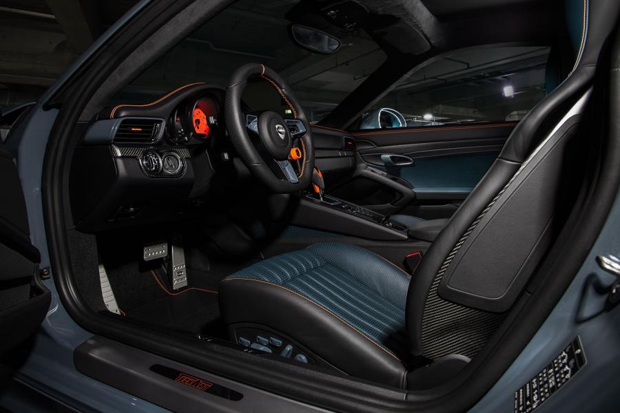  Porsche 911 Carrera Coupe by TechArt 2016 года  (фото 5 из 10)